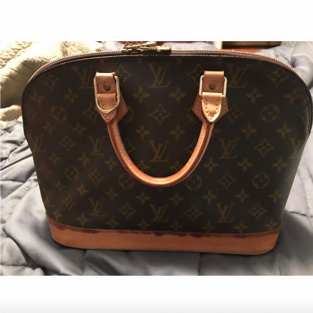 This is LV Alma